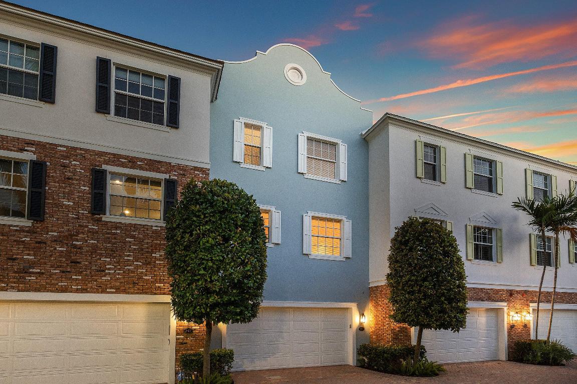 CANNERY ROW - Residential