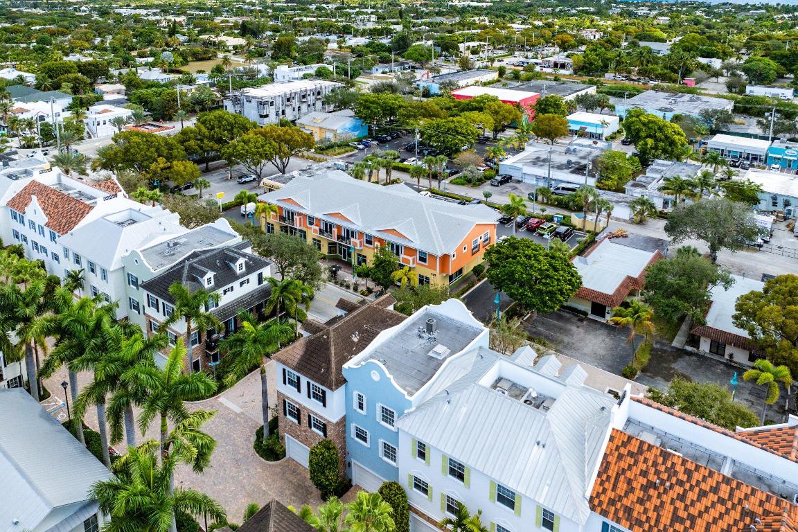 CANNERY ROW - Residential