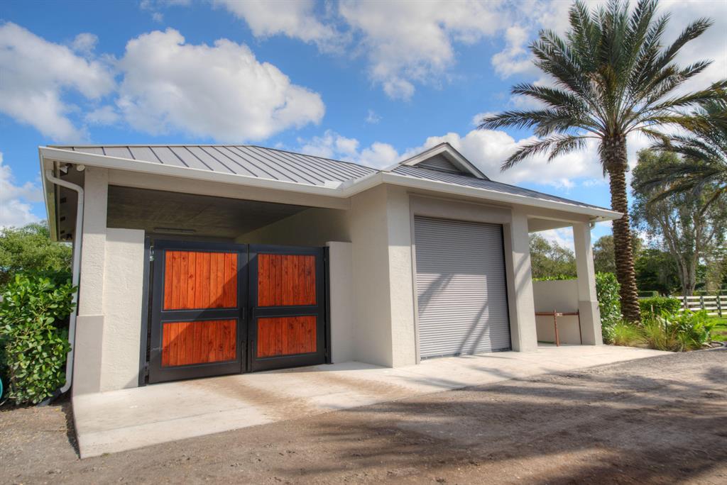 SADDLE TRAIL PARK OF WELLINGTON - Residential