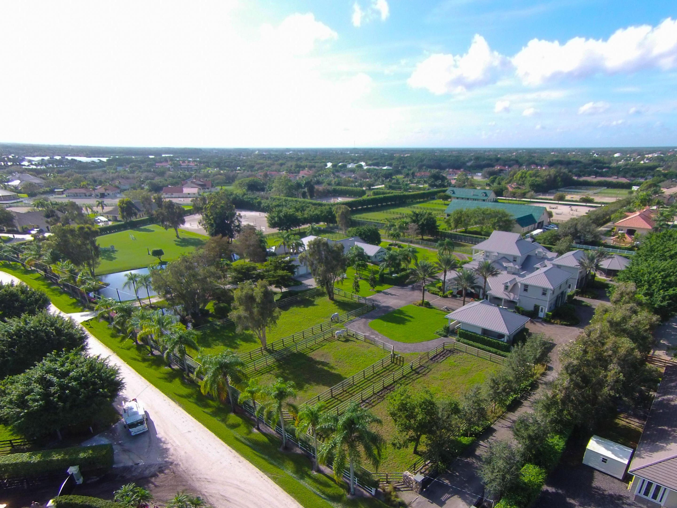 SADDLE TRAIL PARK OF WELLINGTON - Residential