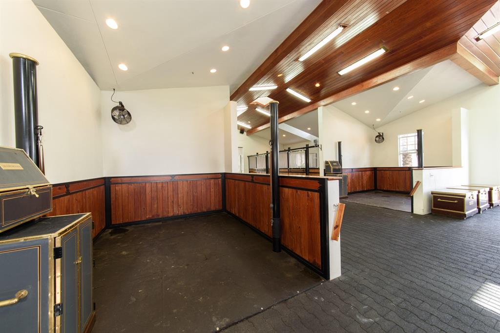 SADDLE TRAIL PARK OF WELLINGTON - Residential