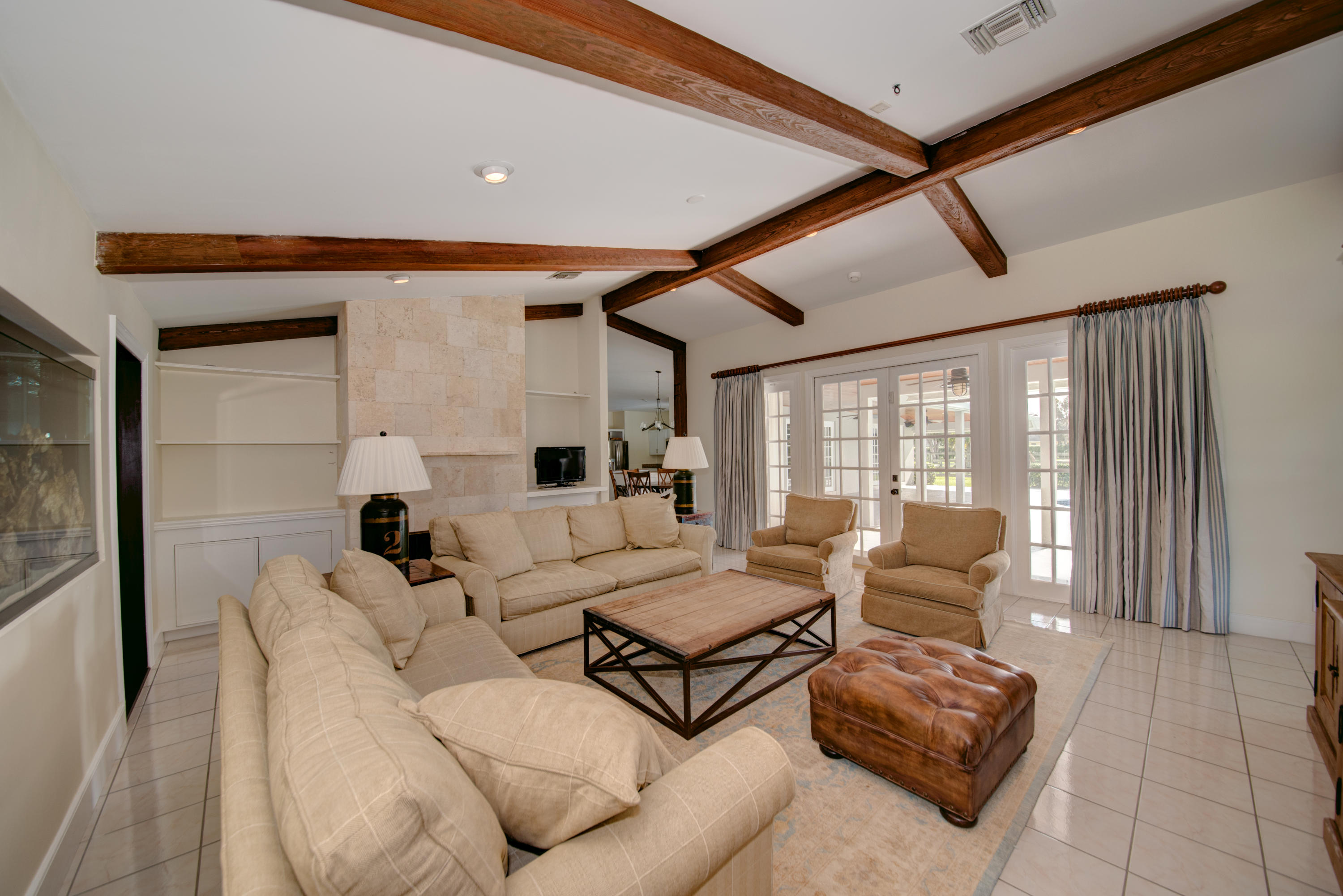 SADDLE TRAIL PARK OF WELLINGTON - Residential