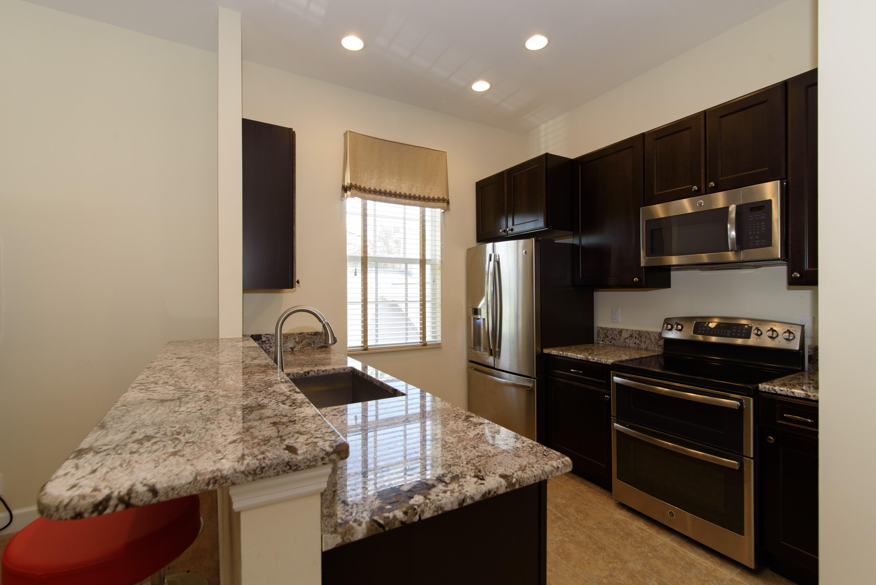 SADDLE TRAIL PARK OF WELLINGTON - Residential