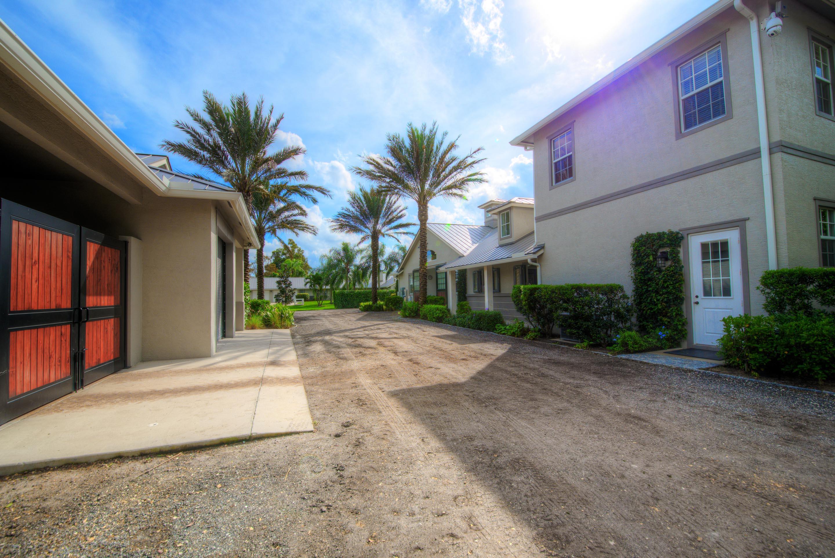 SADDLE TRAIL PARK OF WELLINGTON - Residential