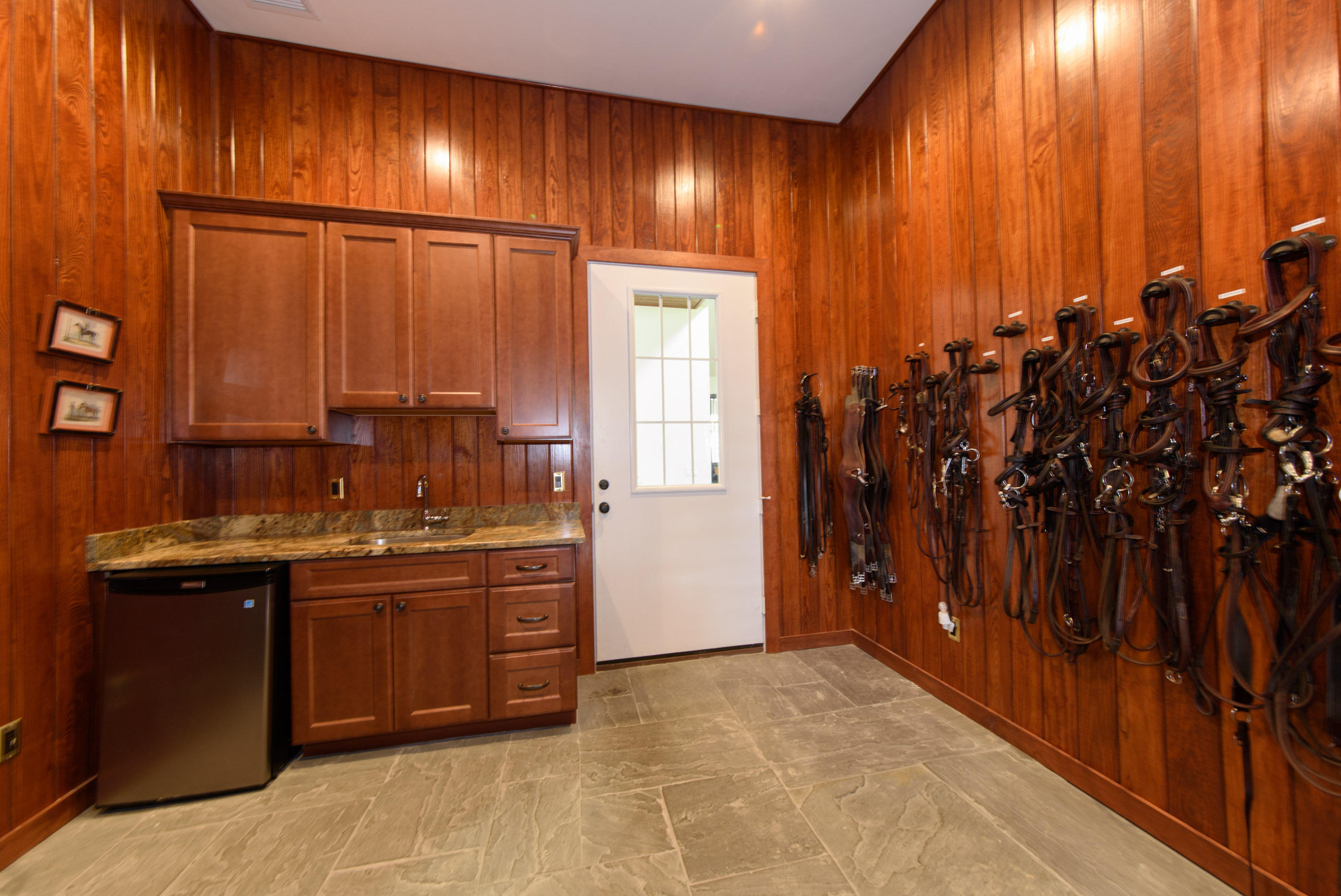 SADDLE TRAIL PARK OF WELLINGTON - Residential