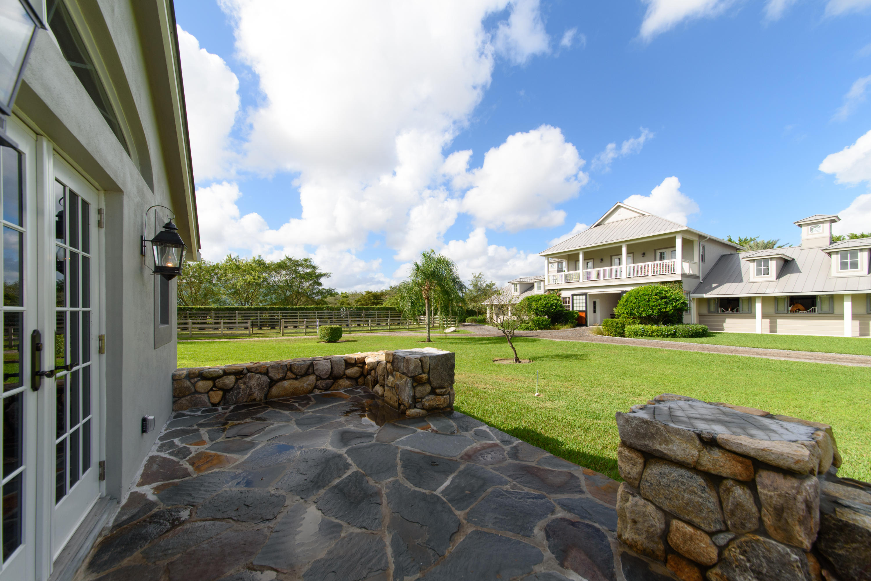 SADDLE TRAIL PARK OF WELLINGTON - Residential