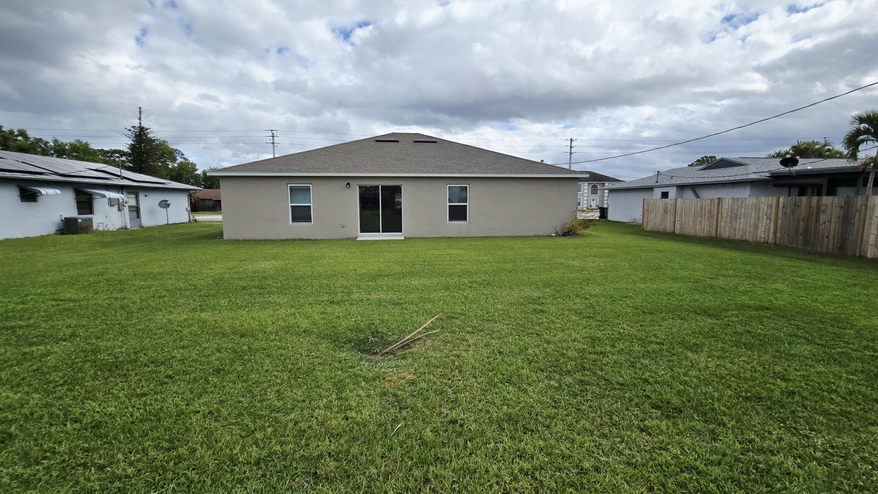 PORT ST LUCIE SECTION 3 - Residential