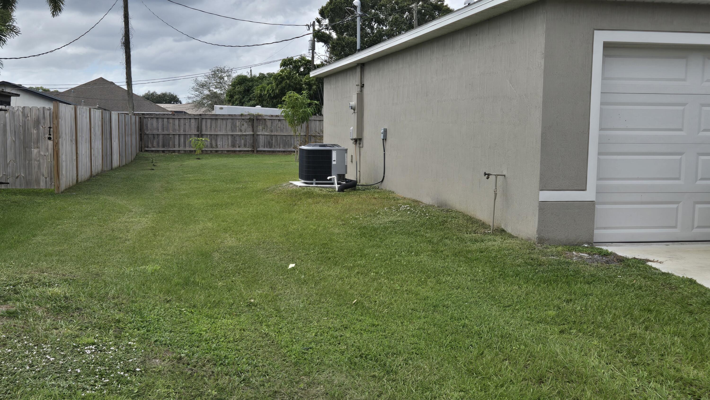 PORT ST LUCIE SECTION 3 - Residential