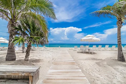 139 Sunrise Avenue Unit 4090, Palm Beach, FL MLS: R11074178