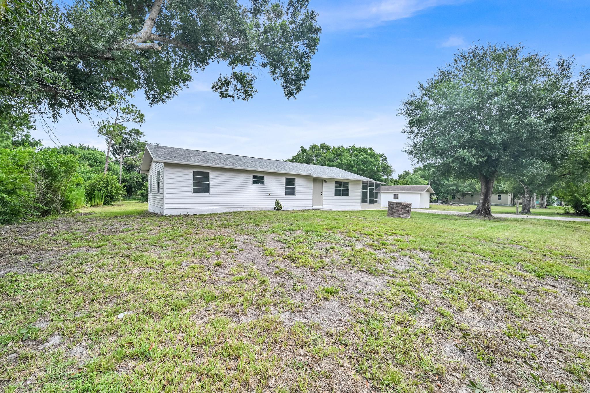 833 NW 34th Street