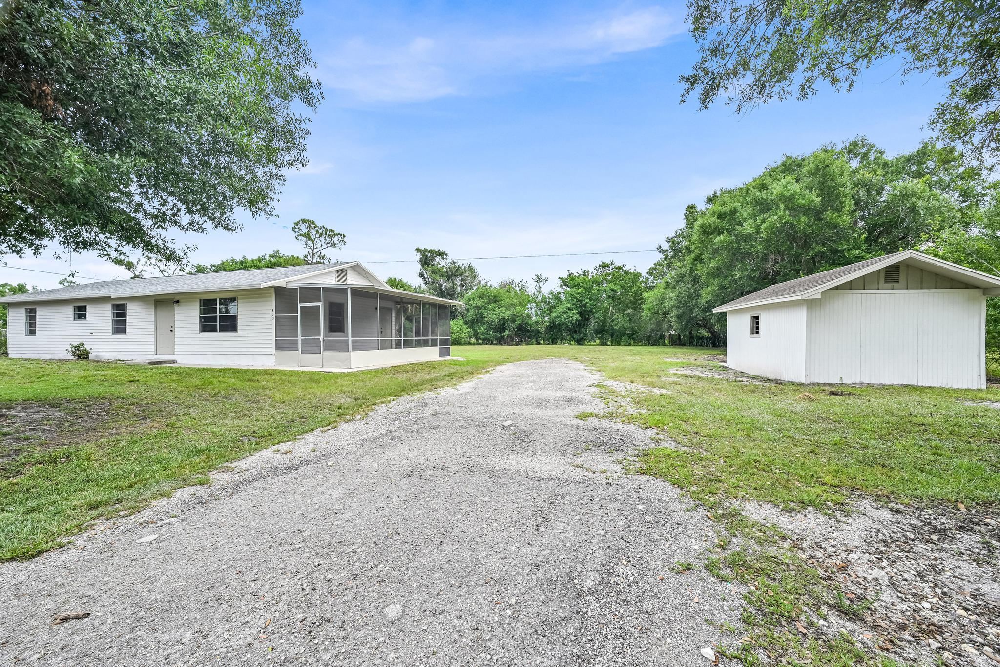 833 NW 34th Street