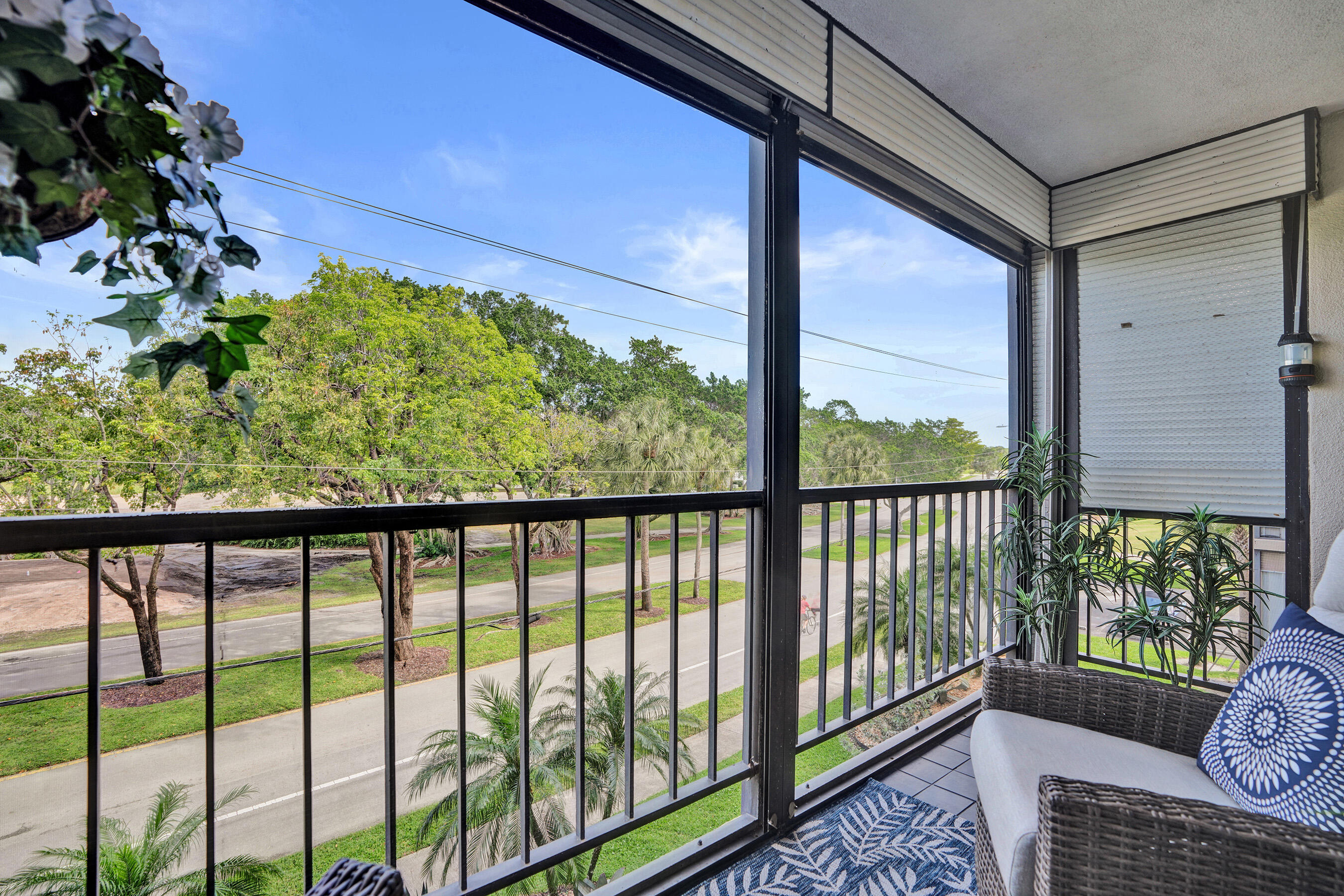 DEER CREEK COUNTRY CLUB - Residential Lease