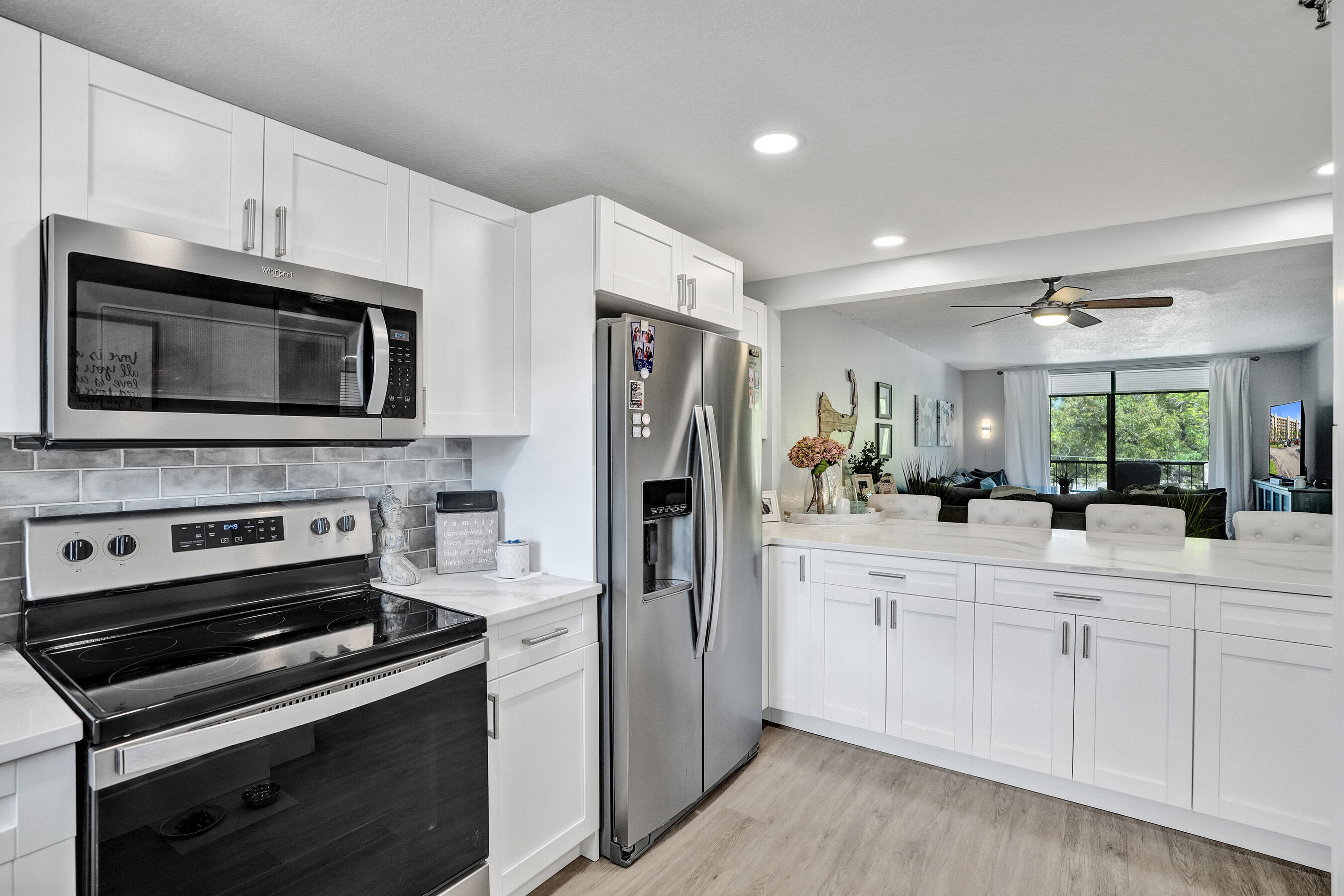 DEER CREEK COUNTRY CLUB - Residential Lease