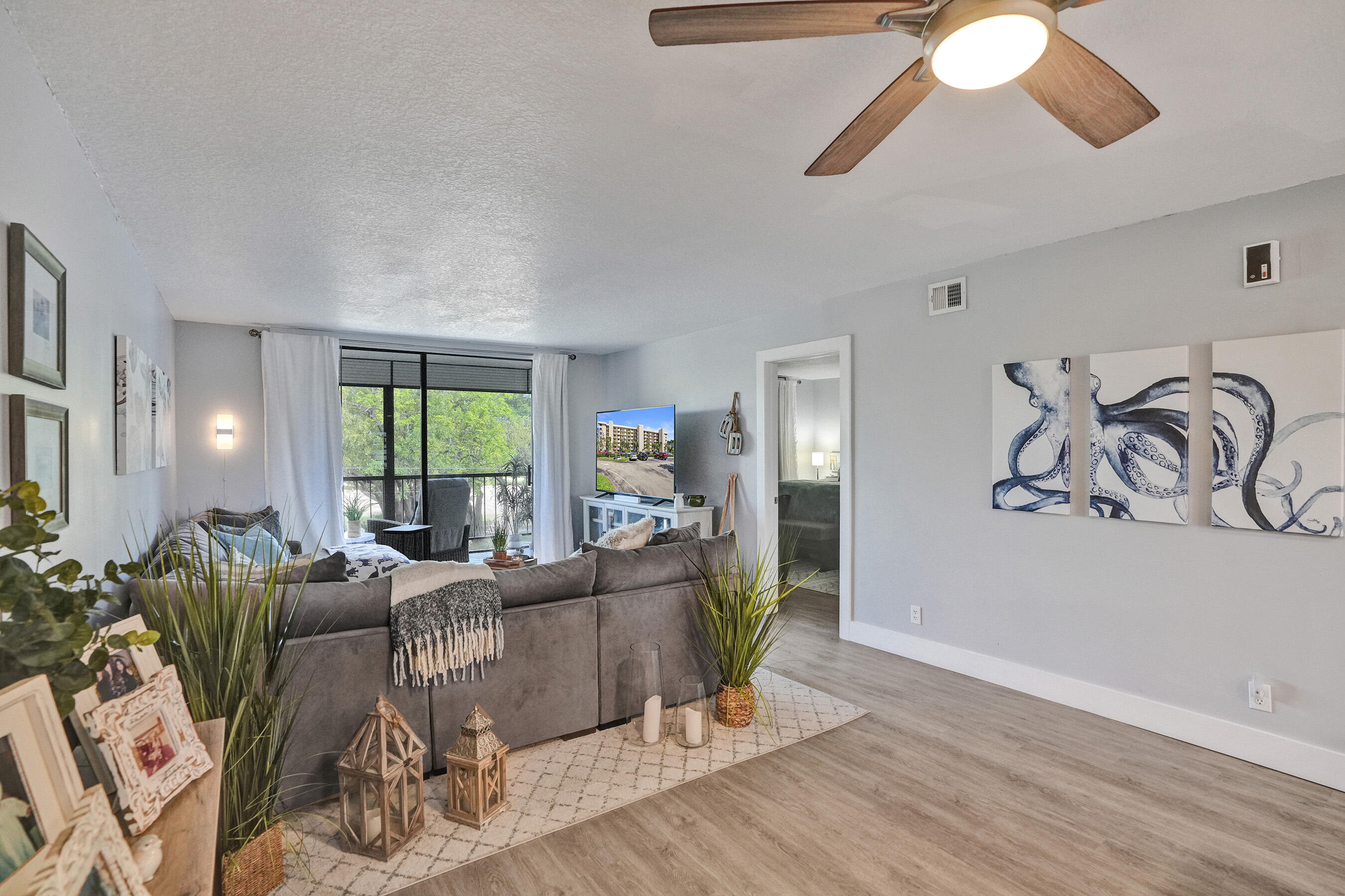 DEER CREEK COUNTRY CLUB - Residential Lease