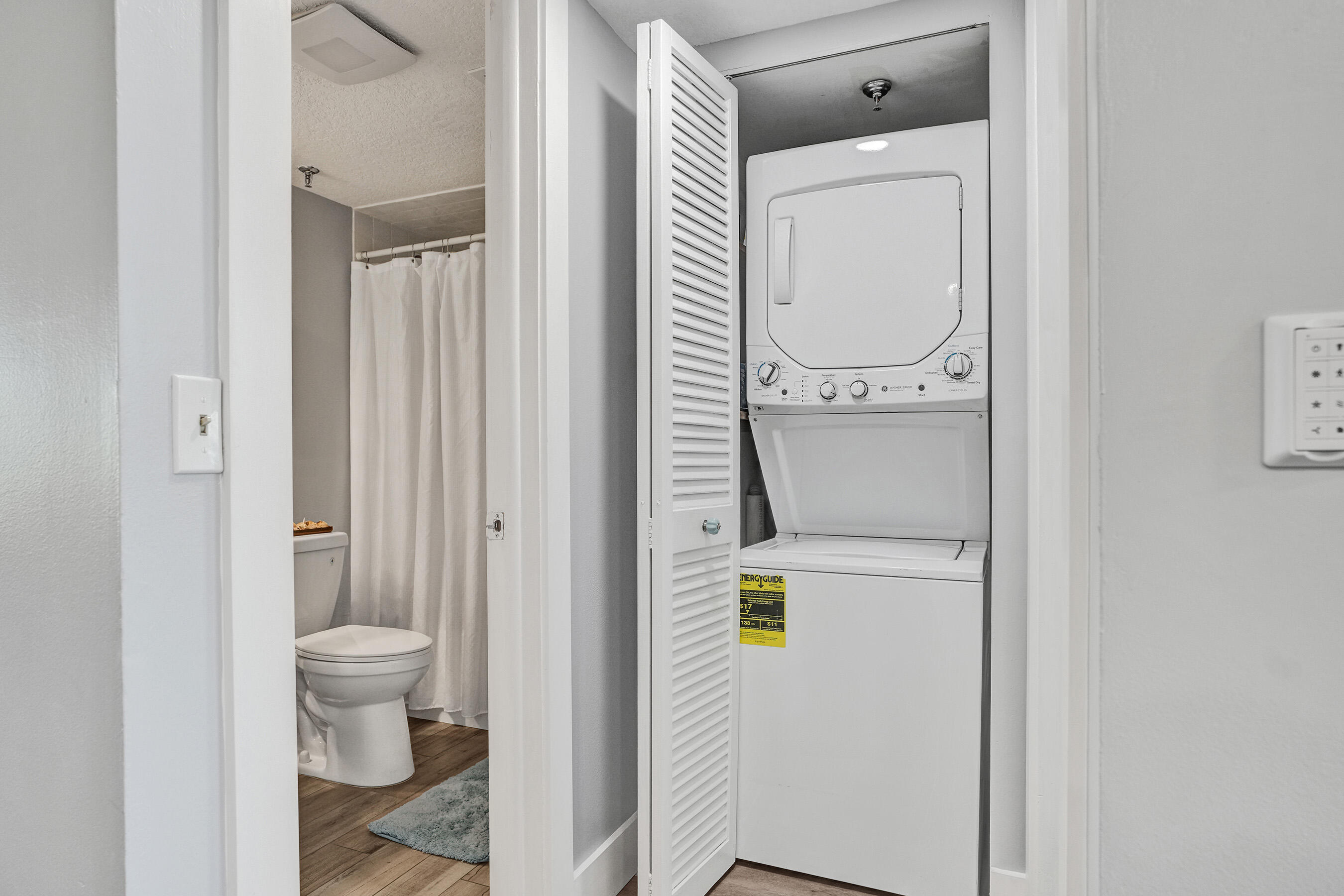 DEER CREEK COUNTRY CLUB - Residential Lease