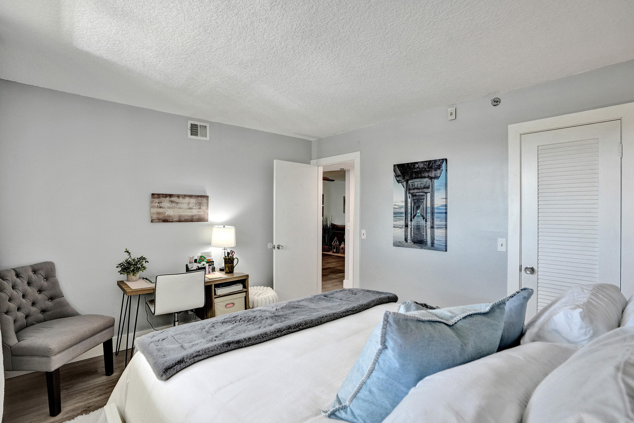 DEER CREEK COUNTRY CLUB - Residential Lease