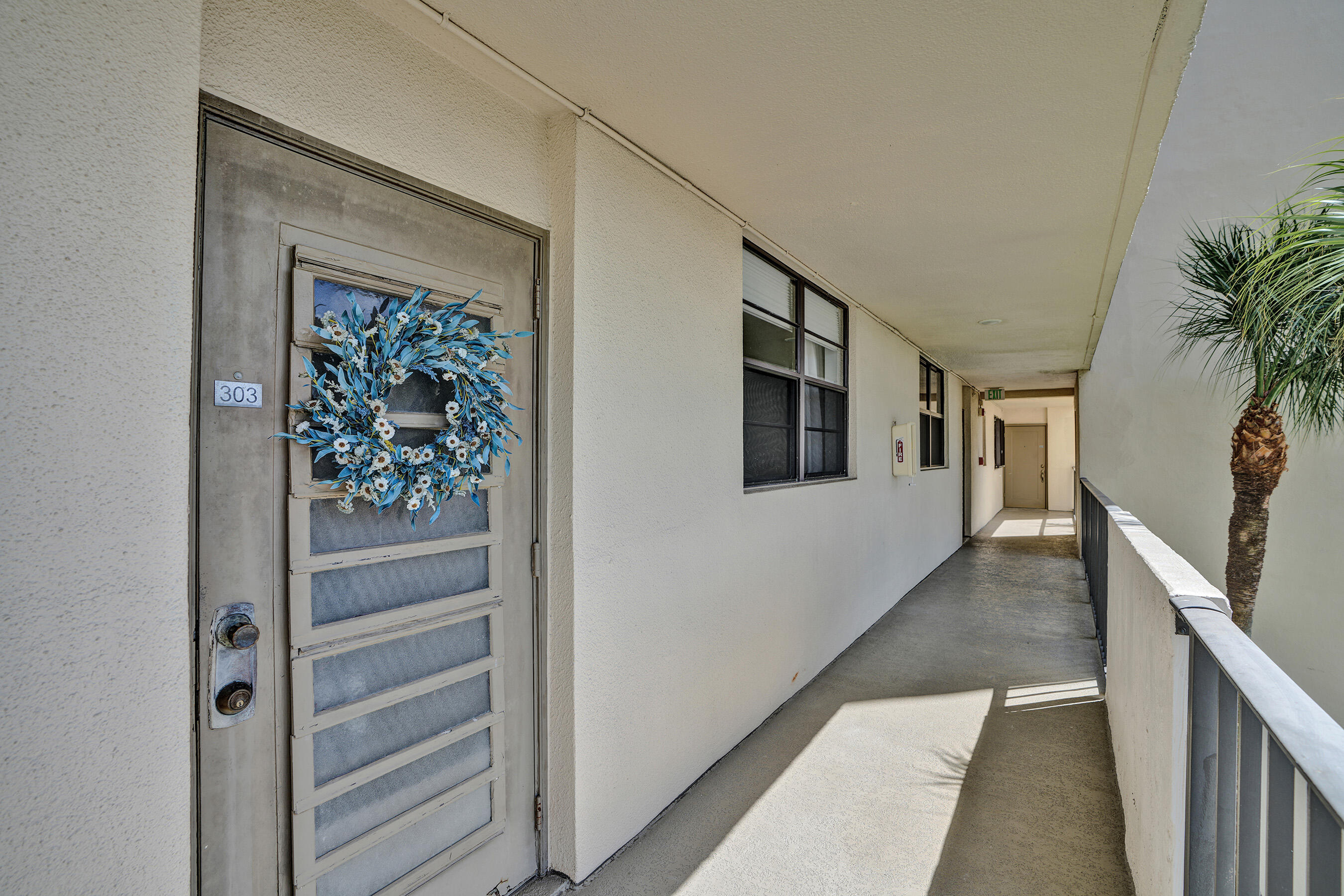 DEER CREEK COUNTRY CLUB - Residential Lease