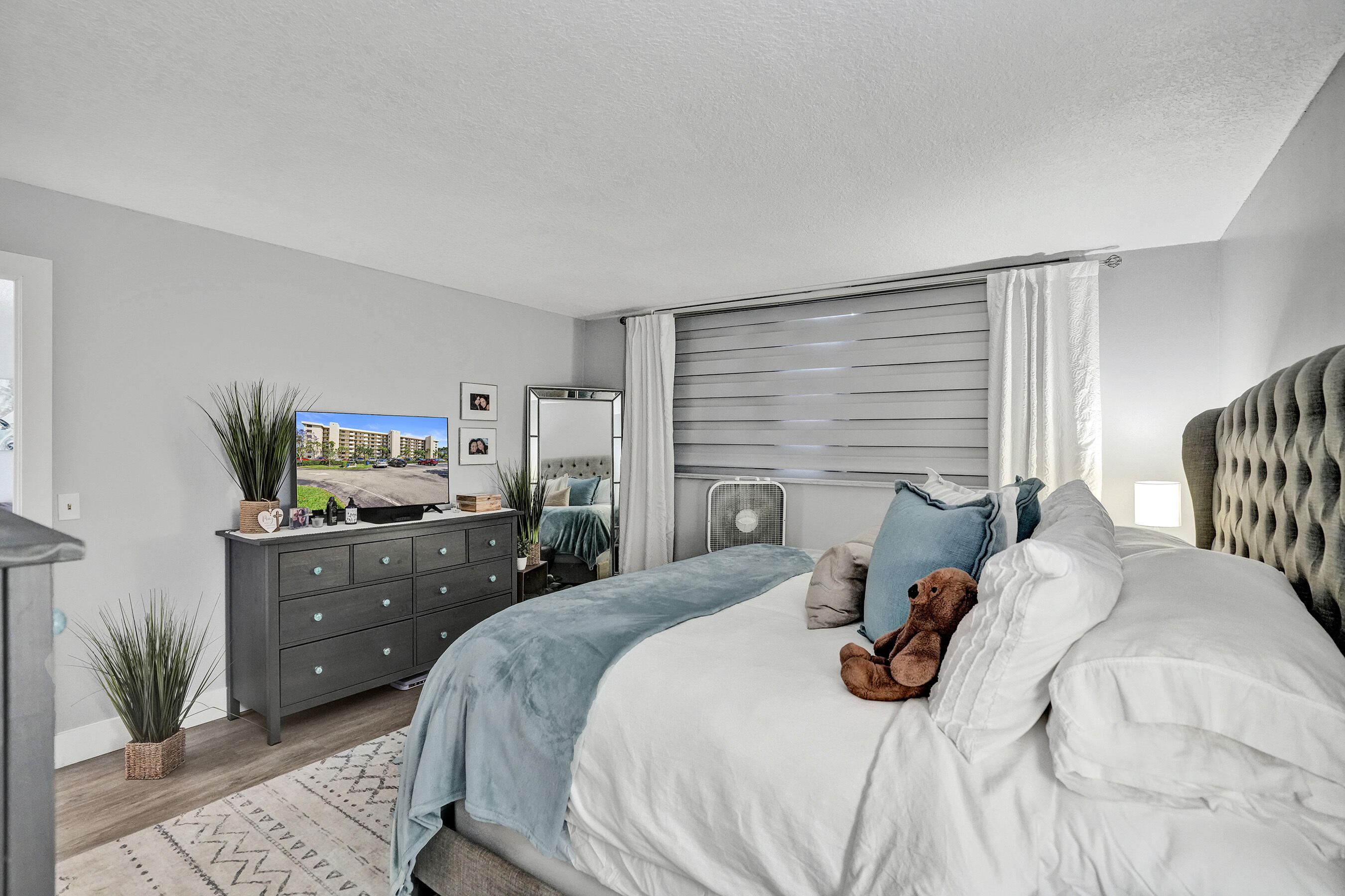 DEER CREEK COUNTRY CLUB - Residential Lease