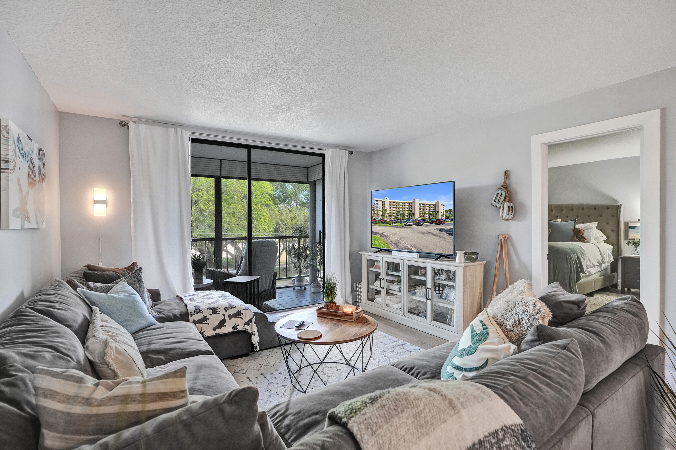 DEER CREEK COUNTRY CLUB - Residential Lease