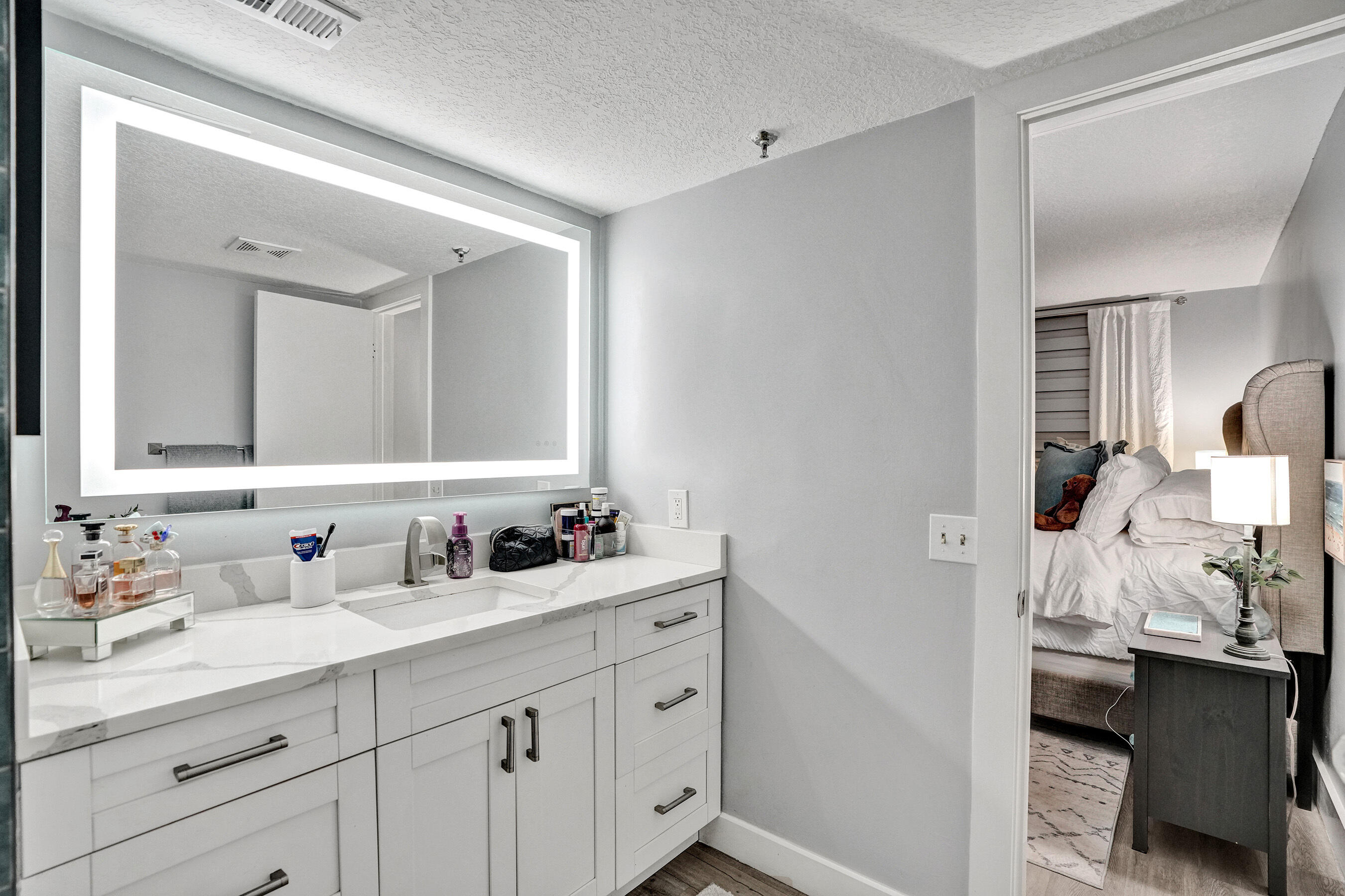 DEER CREEK COUNTRY CLUB - Residential Lease