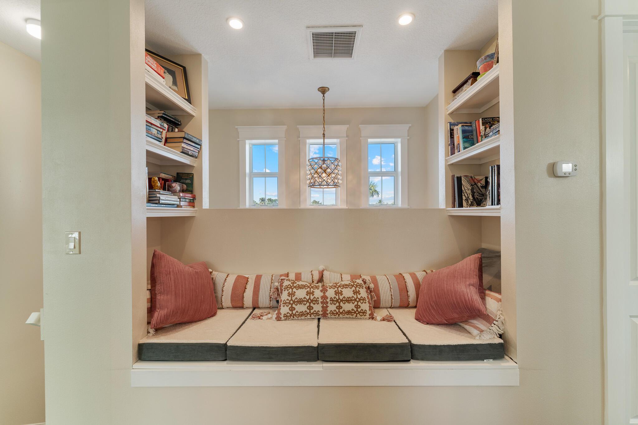 ST LUCIE ESTATES - Residential