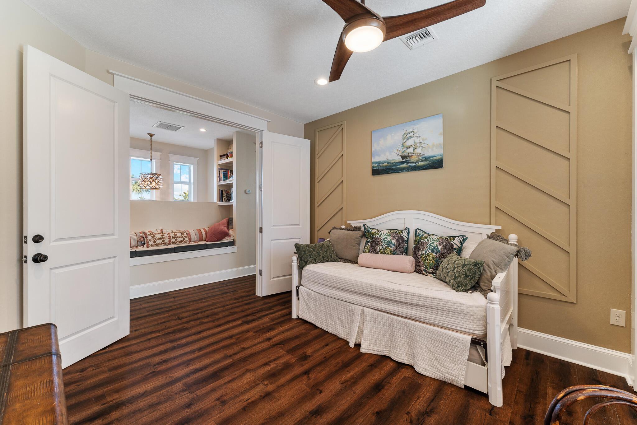 ST LUCIE ESTATES - Residential