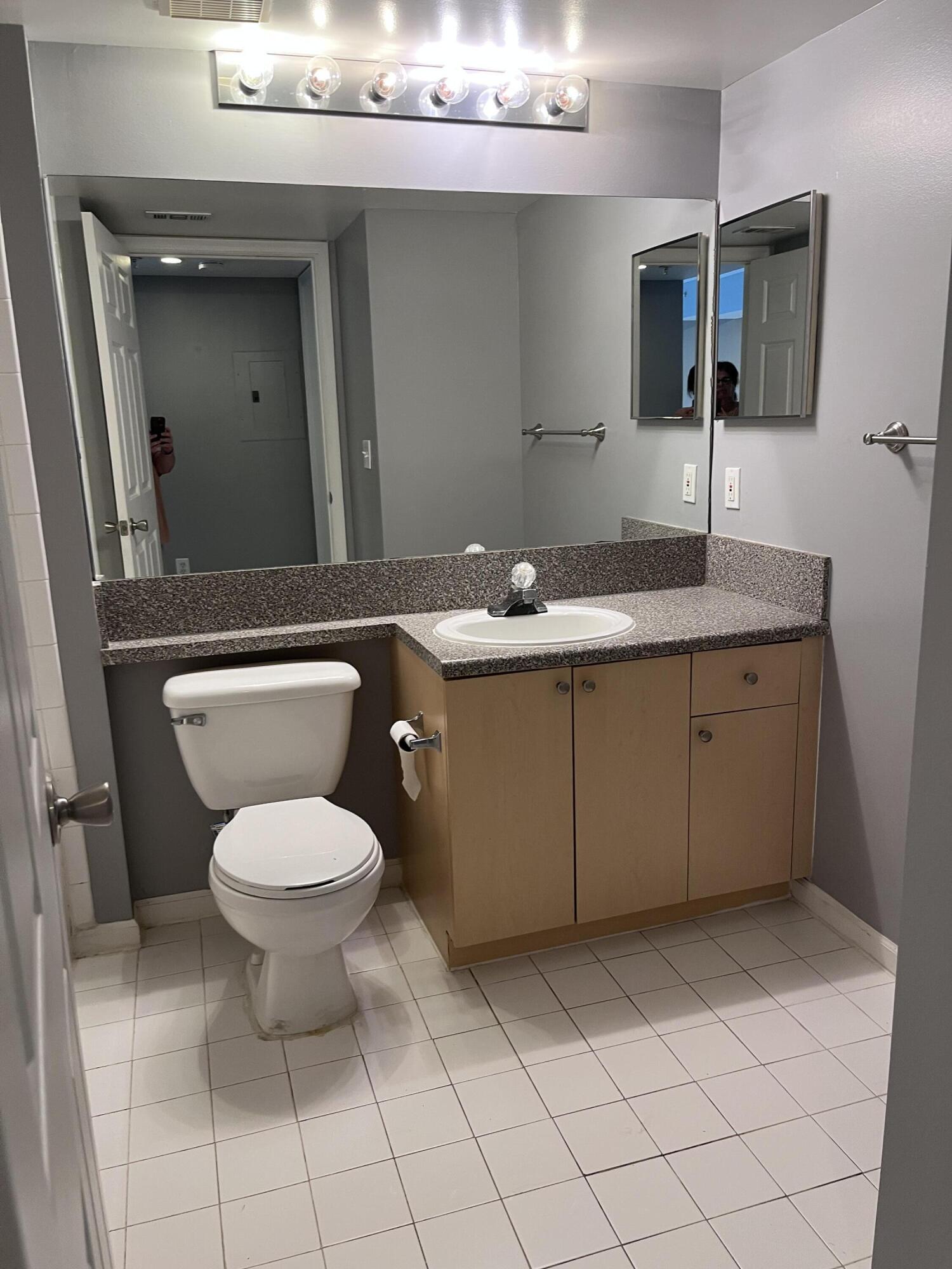 PORTOFINO AT JENSEN BEACH CONDO - Residential Lease