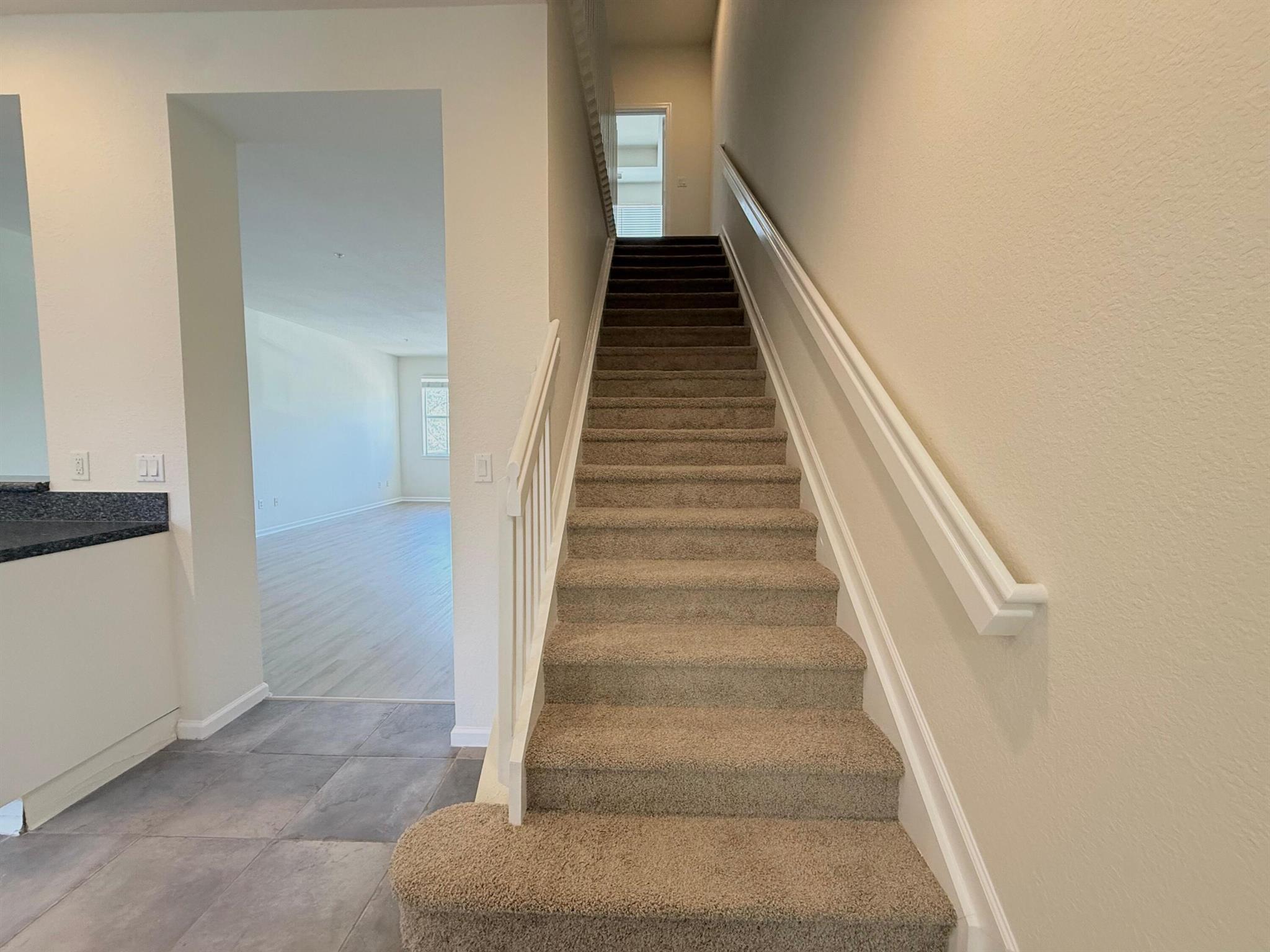 GREENWICH RESIDENTIAL CON - Residential Lease