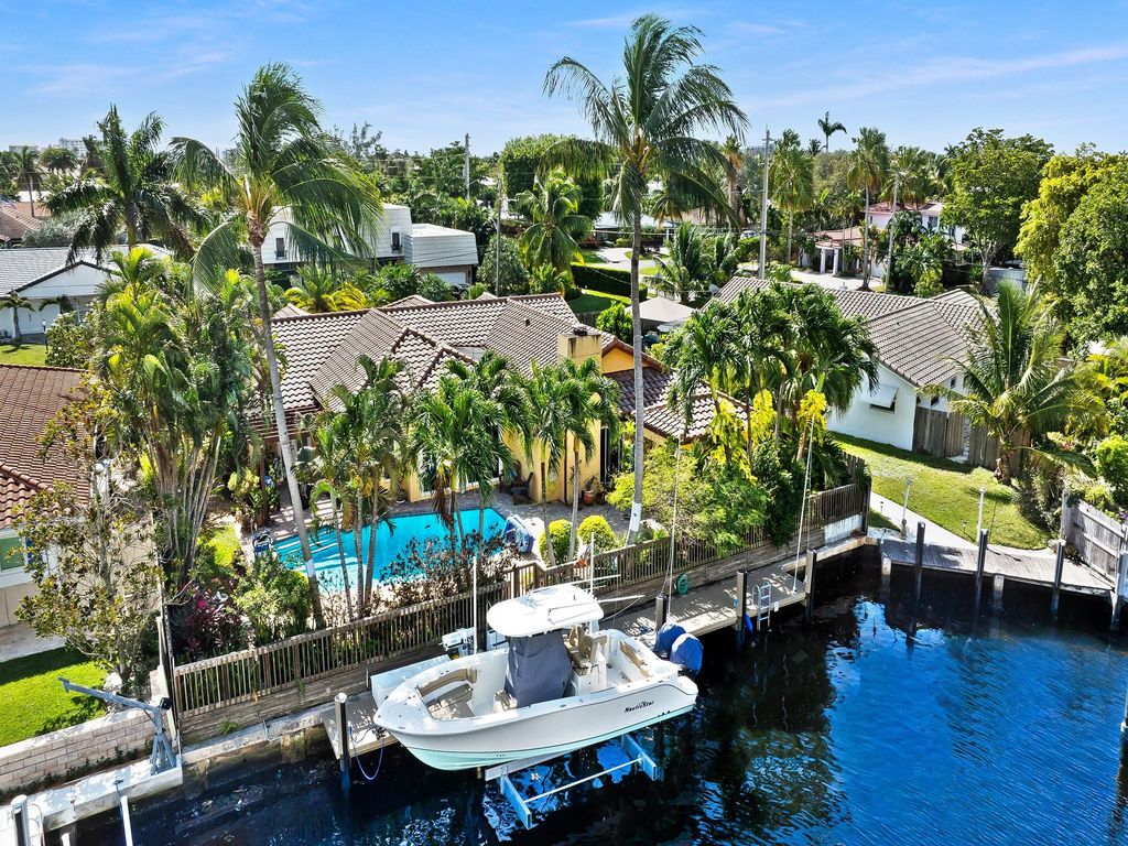 Photo of 3005 NE 41st Street, Fort Lauderdale, FL 33308 (MLS # F10479725)