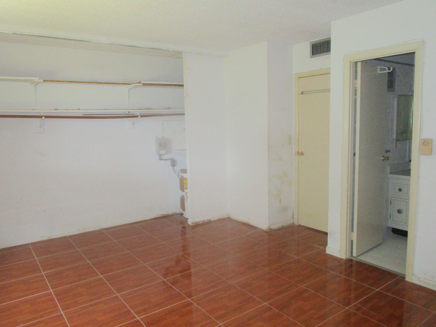 CLOVER GARDENS CONDO - Residential