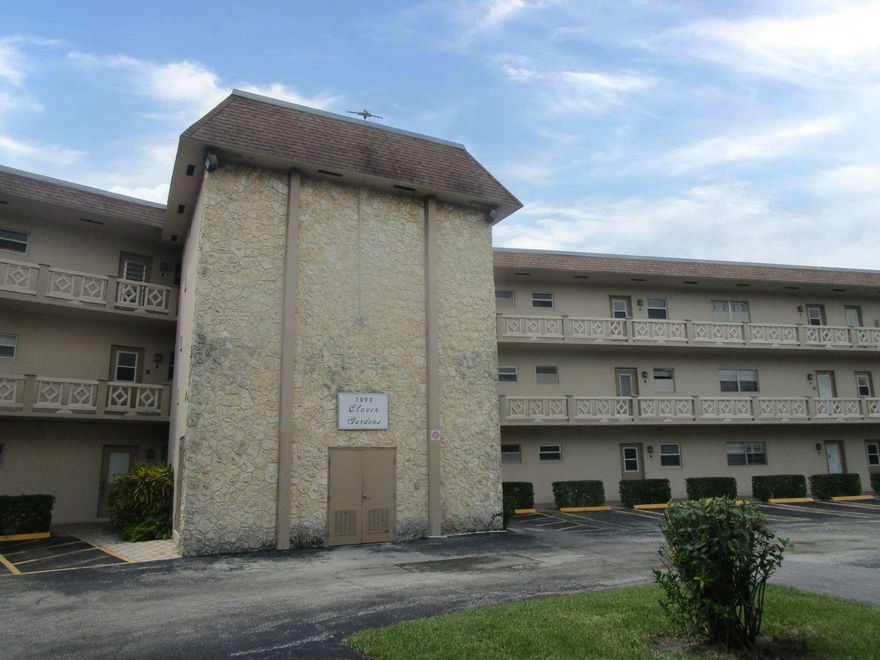 Spacious 2 bed room, 2 baths condo with an enclosed balcony and a  lake view. Unit has a large living/dining area, large bedrooms and a screen balcony. Property needs work but that is well reflected in the List Price. Complex has lots of amenities to keep your potential buyer busy including clubhouse, gym, sauna, shuffleboard, library, etc. This is a 55+ community and it does allow rentals until after 1 year of ownership.  Buyer is required to have a minimum Credit Score of 700 and must have proof of income over $65k a year. Building has low reserves so Conventional financing will require 25% down payment. BUYER SOLELY RESPONSIBLE TO VERIFY HOA info, reserves, ETC...