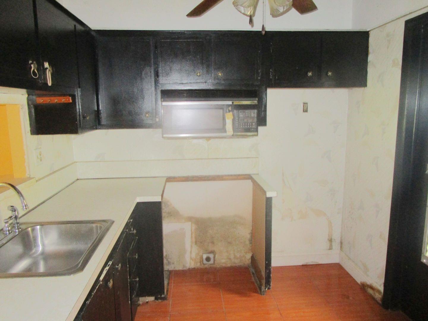 CLOVER GARDENS CONDO - Residential