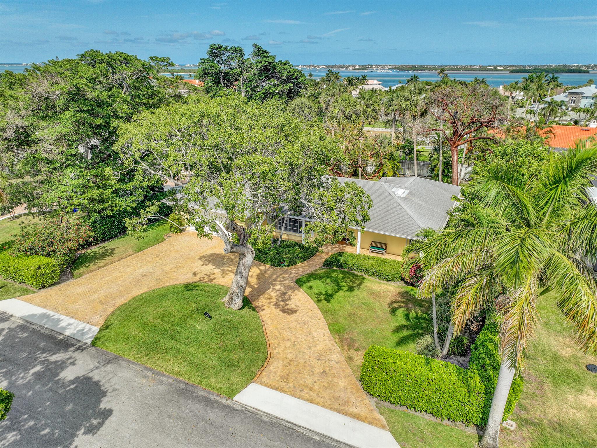 HIGH POINT - Residential