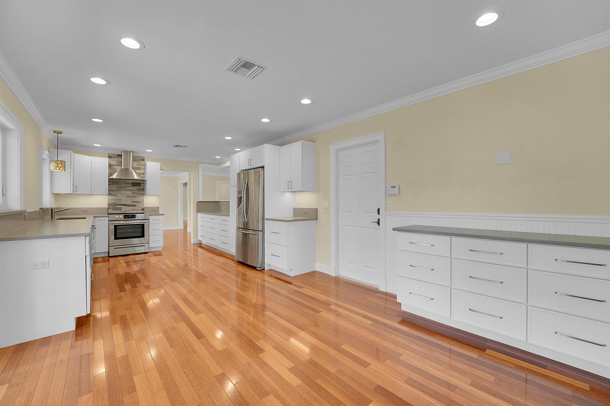 HIGH POINT - Residential