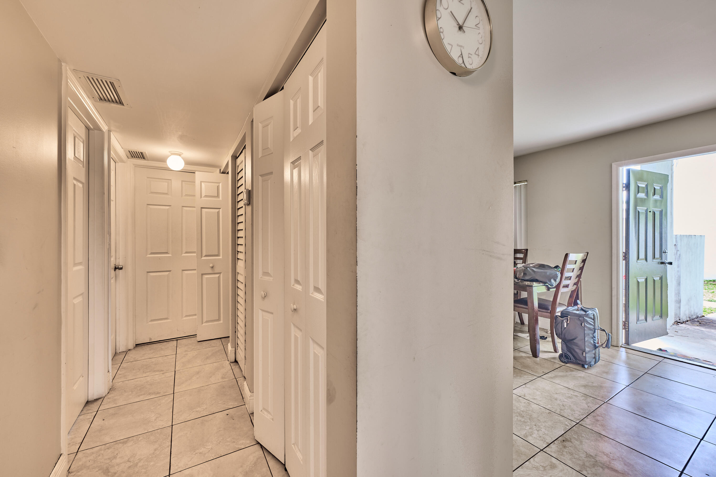 TOWN PARK PLAZA NORTH CONDO - Residential