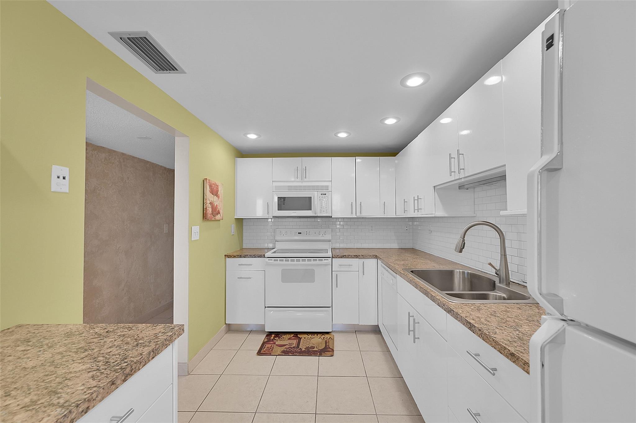 531 N Ocean Blvd 901