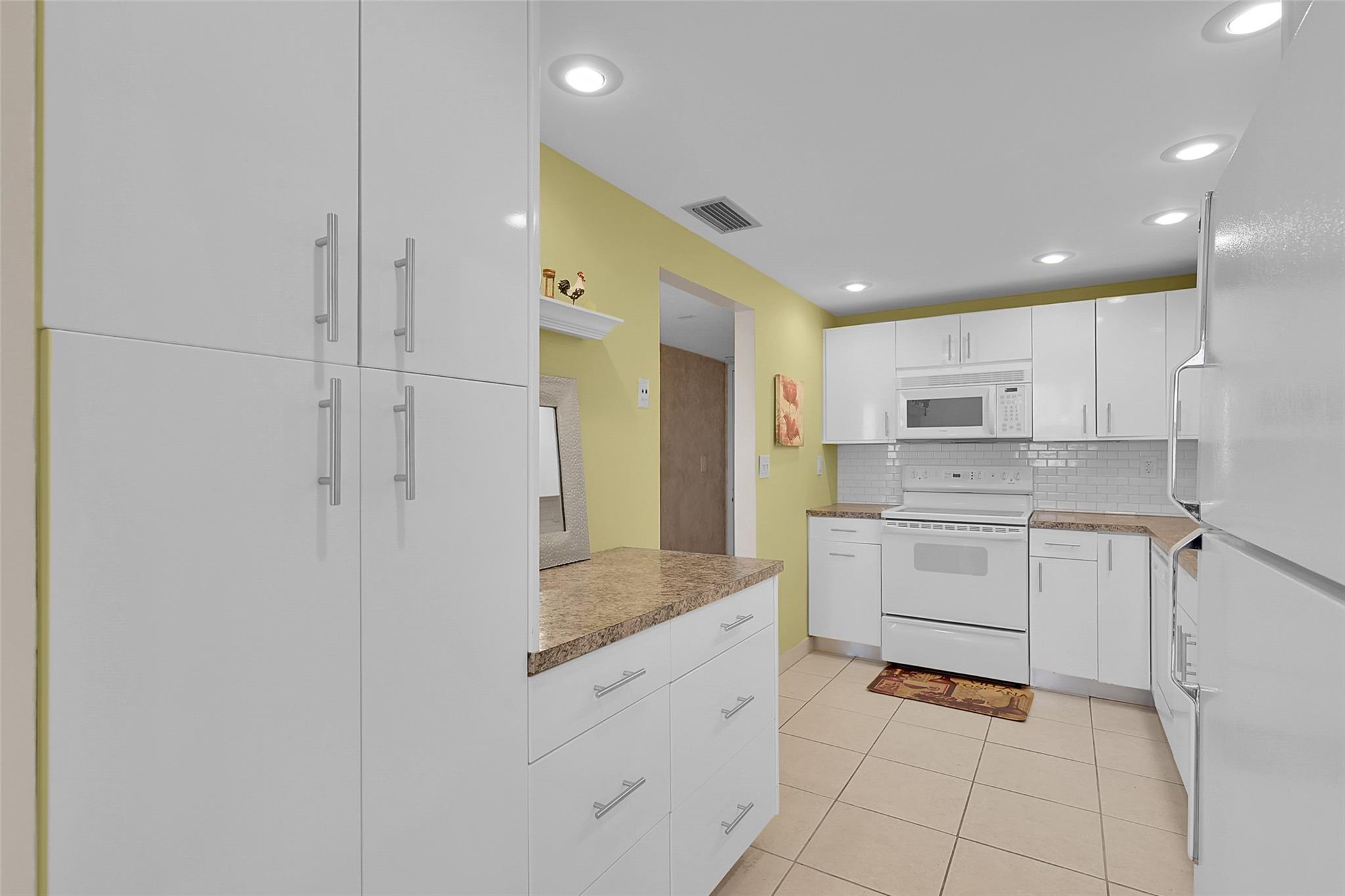 531 N Ocean Blvd 901