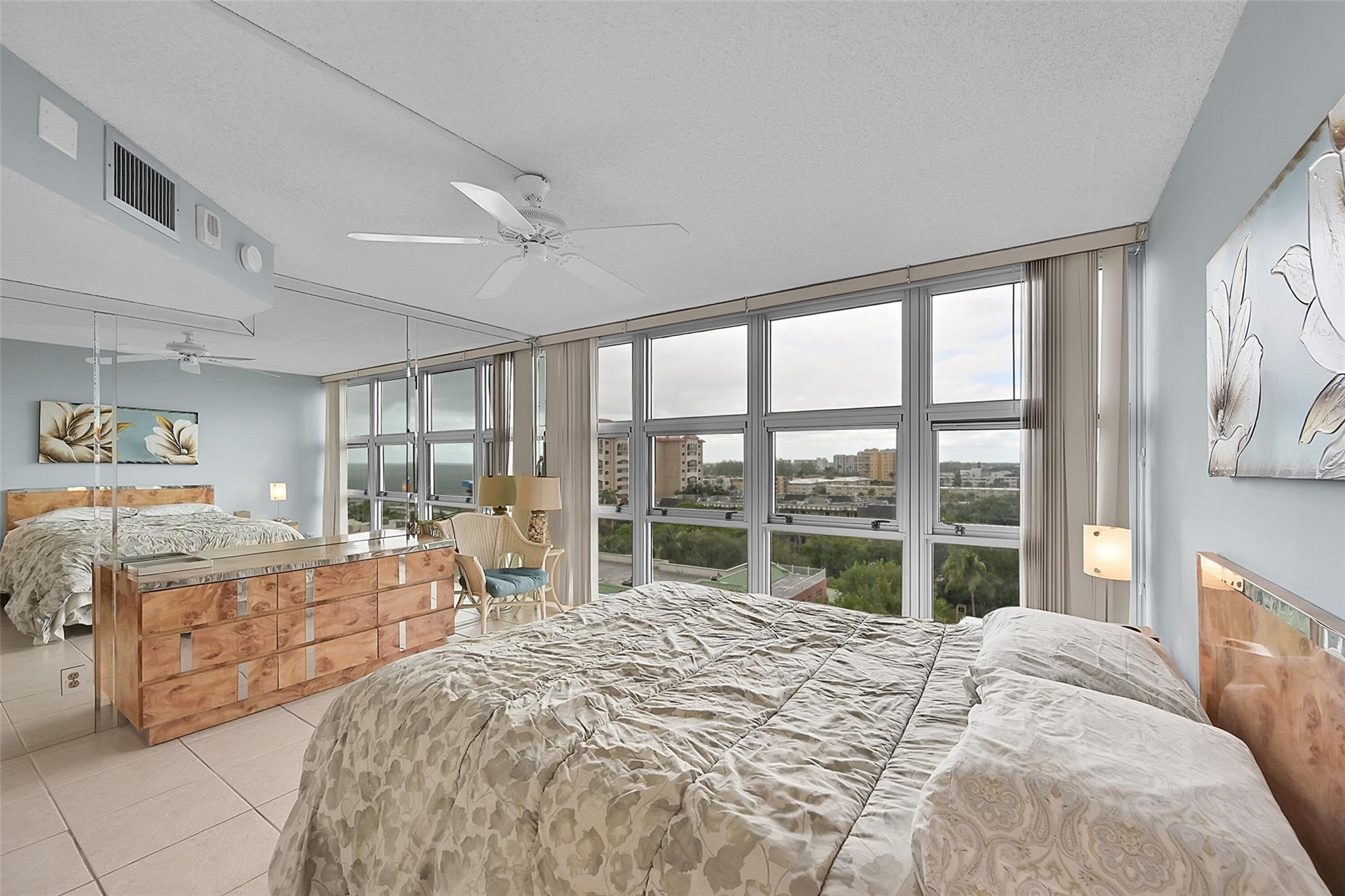 SILVER THATCH - Residential