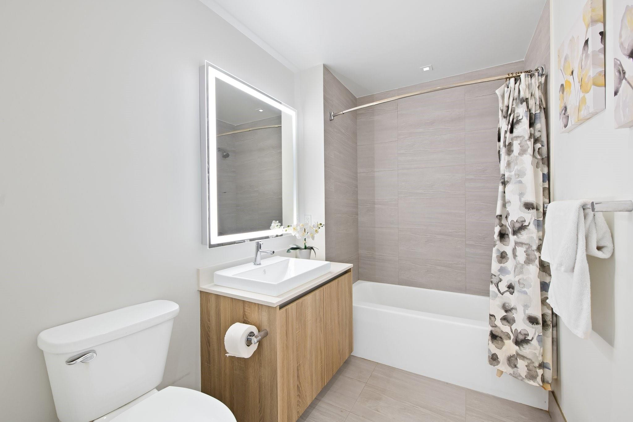 AVENTURA PARKSQUARE - Residential Lease