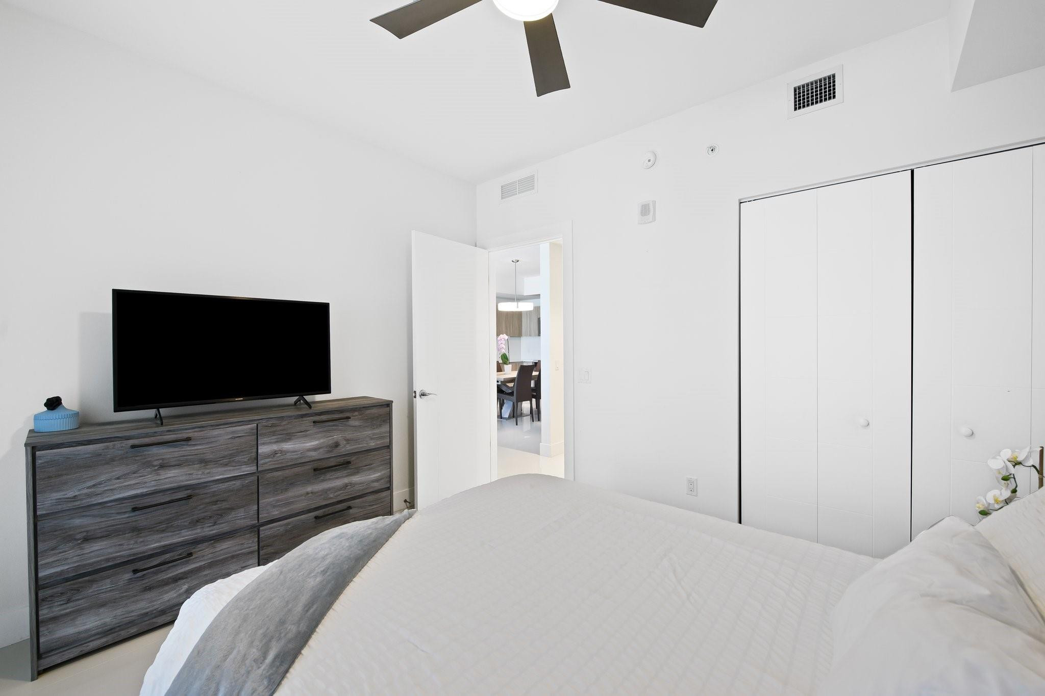 AVENTURA PARKSQUARE - Residential Lease