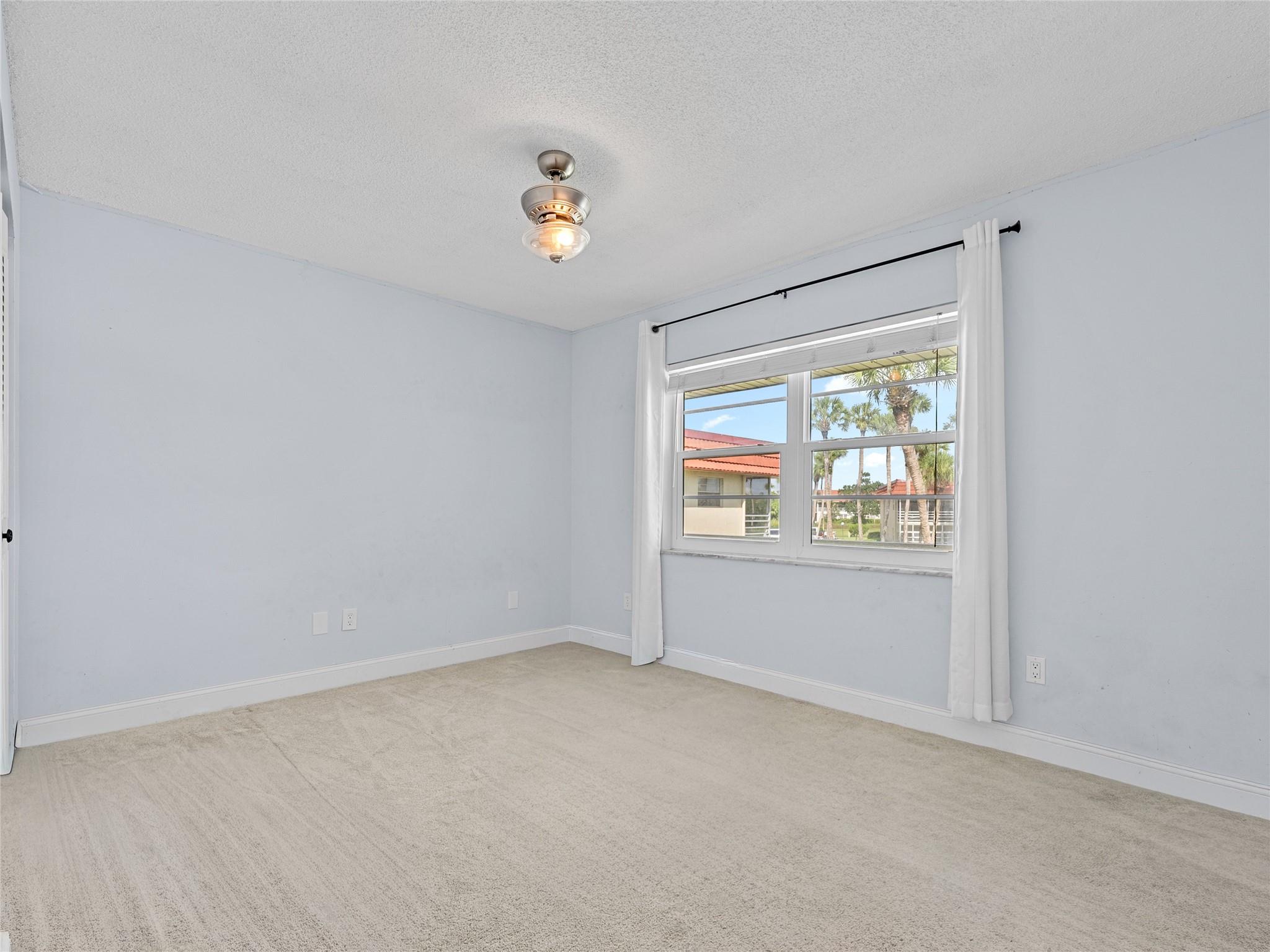 Vista Royale - Residential