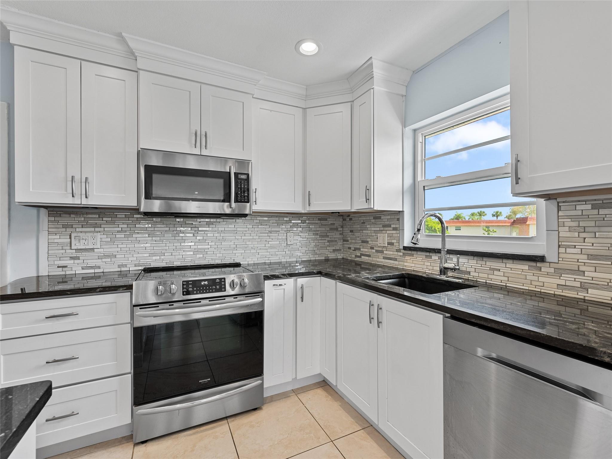 Vista Royale - Residential