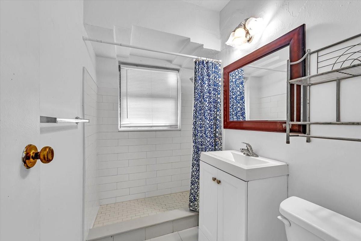 Las Olas Park Corr 6-12 B - Residential Income