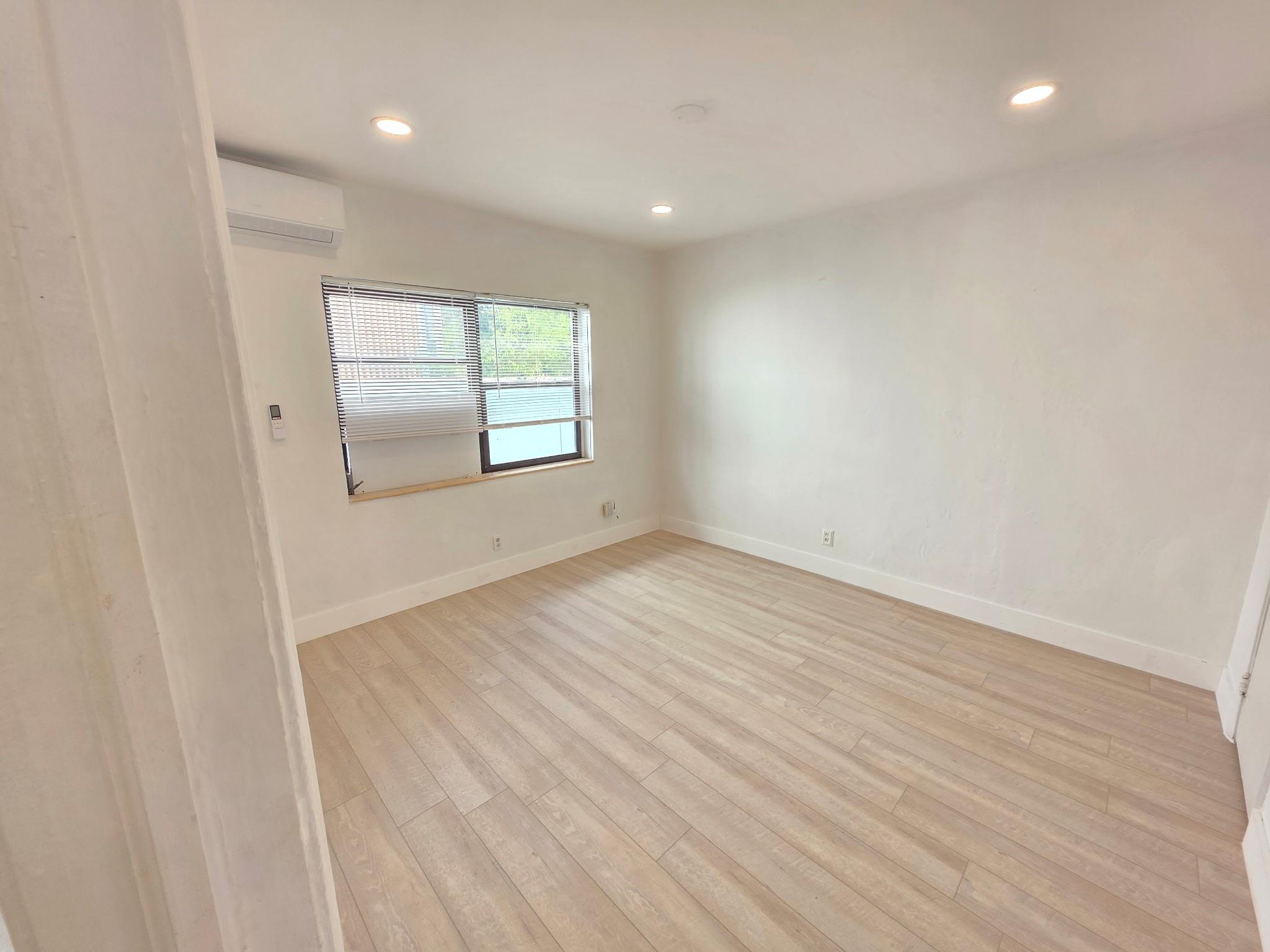 Las Olas Park Corr 6-12 B - Residential Income