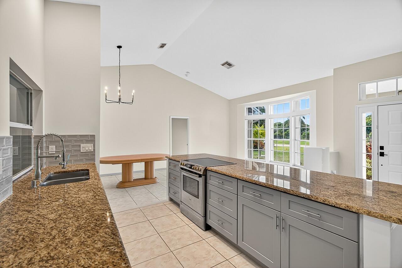 PORT ST LUCIE SECTION 40 - Residential