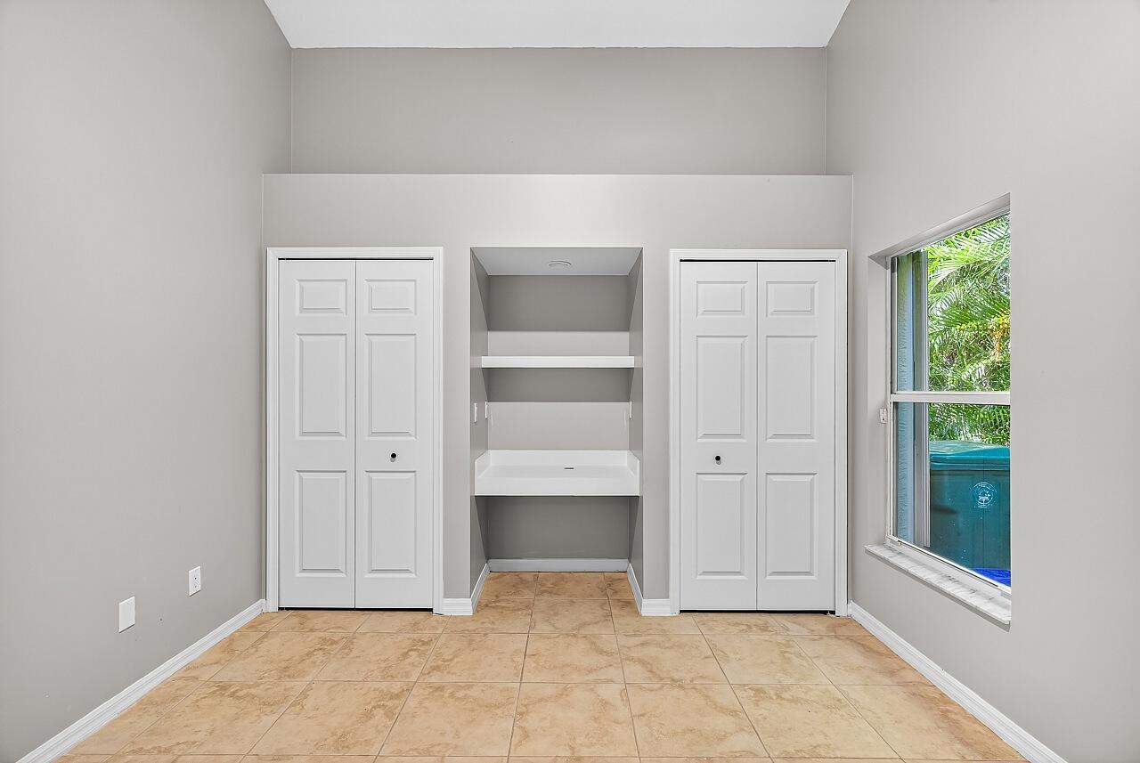 PORT ST LUCIE SECTION 40 - Residential