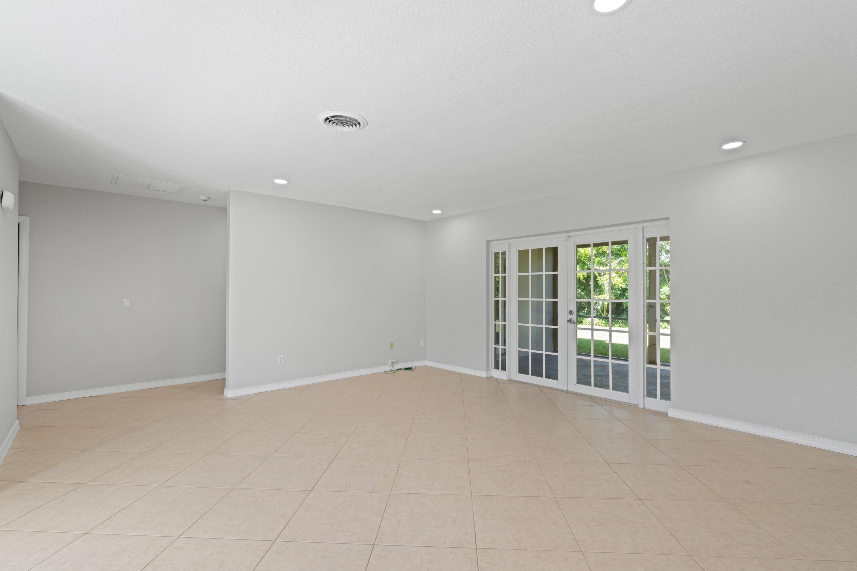 4471 NW 6TH Court