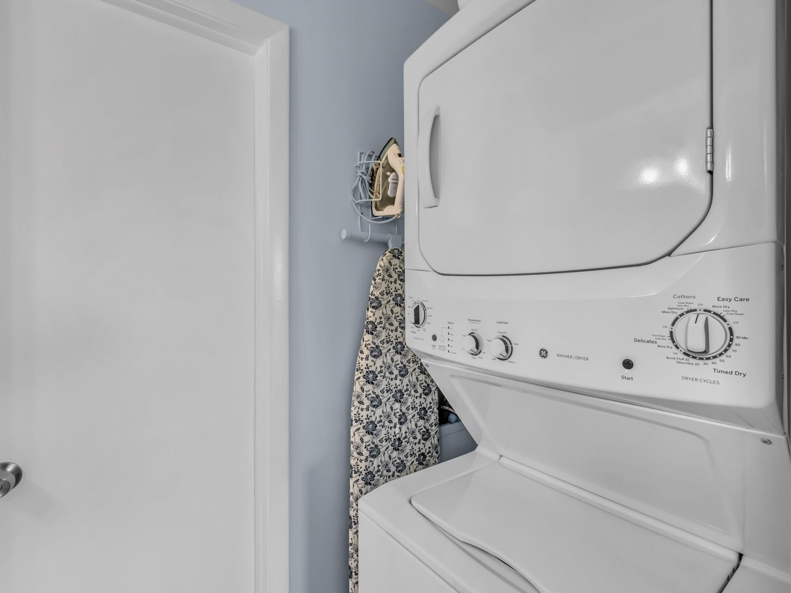 SUNRISE LAKES PHASE 4 - Residential