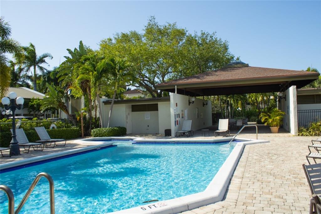 COBBLE EAST CONDO - Residential