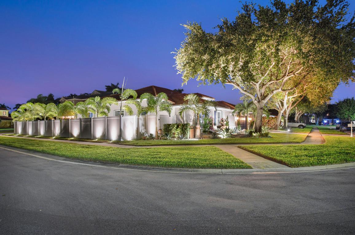 6405 Shadow Creek Village Circle